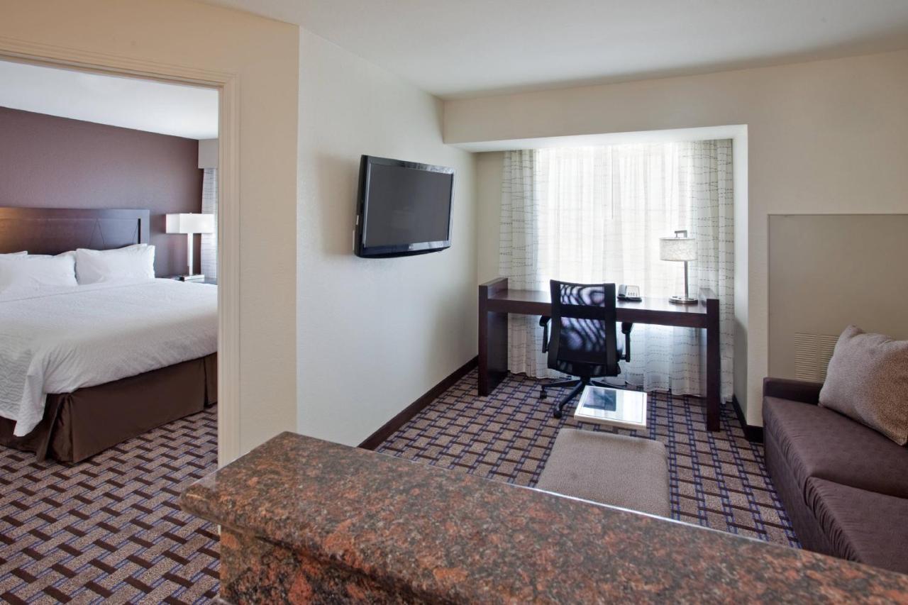 Residence Inn Одеса Екстериор снимка