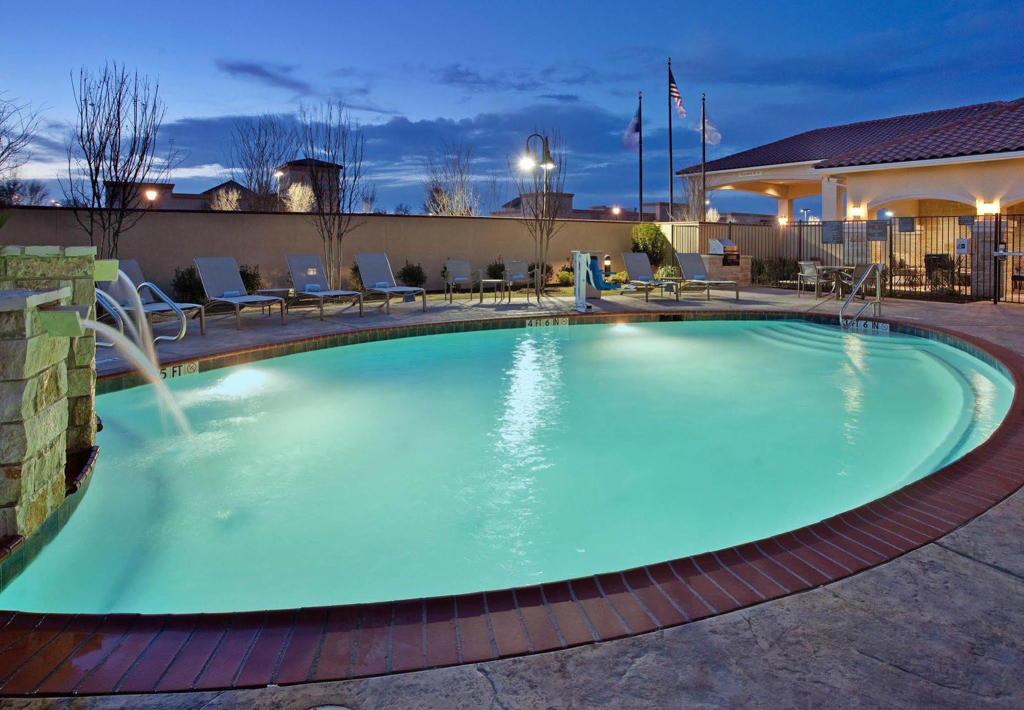 Residence Inn Одеса Екстериор снимка